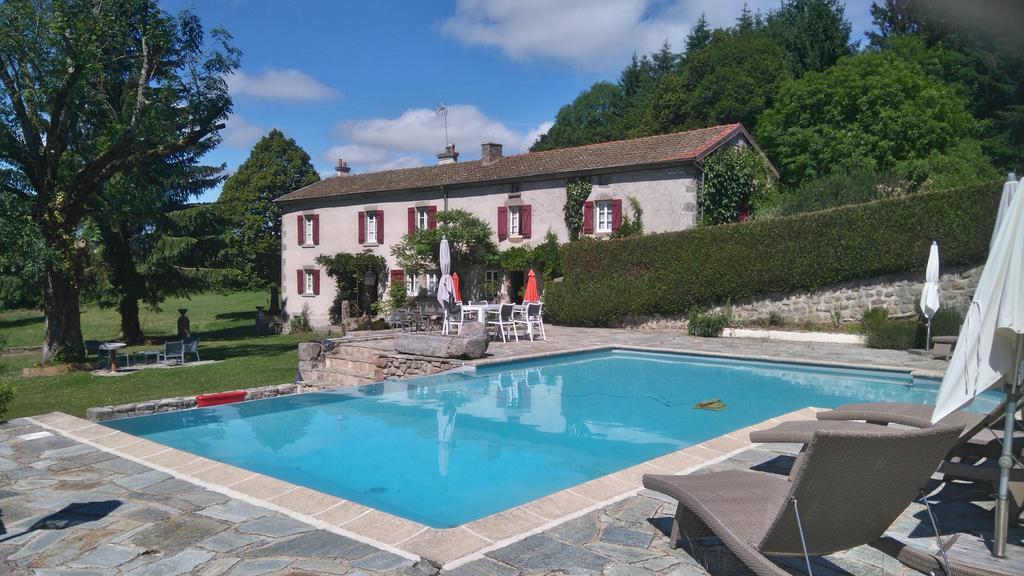 Les Vergnes Saint-Pardoux-le-Neuf Buitenkant foto